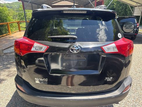 Used 2014 Toyota RAV4 XLE AWD/4WD image 7