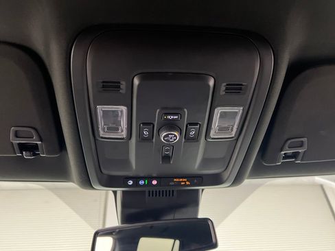 Used 2025 GMC Yukon Denali image 62