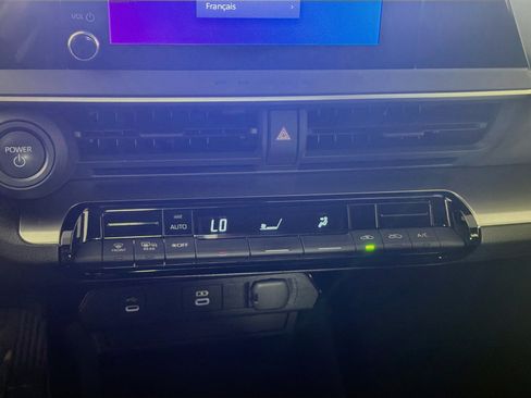 Used 2026 Toyota Prius LE FWD image 22