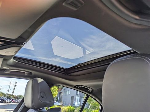 Used 2024 BMW 330i xDrive Sedan image 21