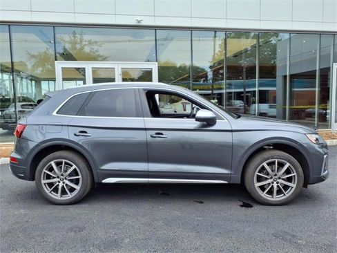 Used 2023 Audi SQ5 Premium Plus w/ Premium Plus Package image 6