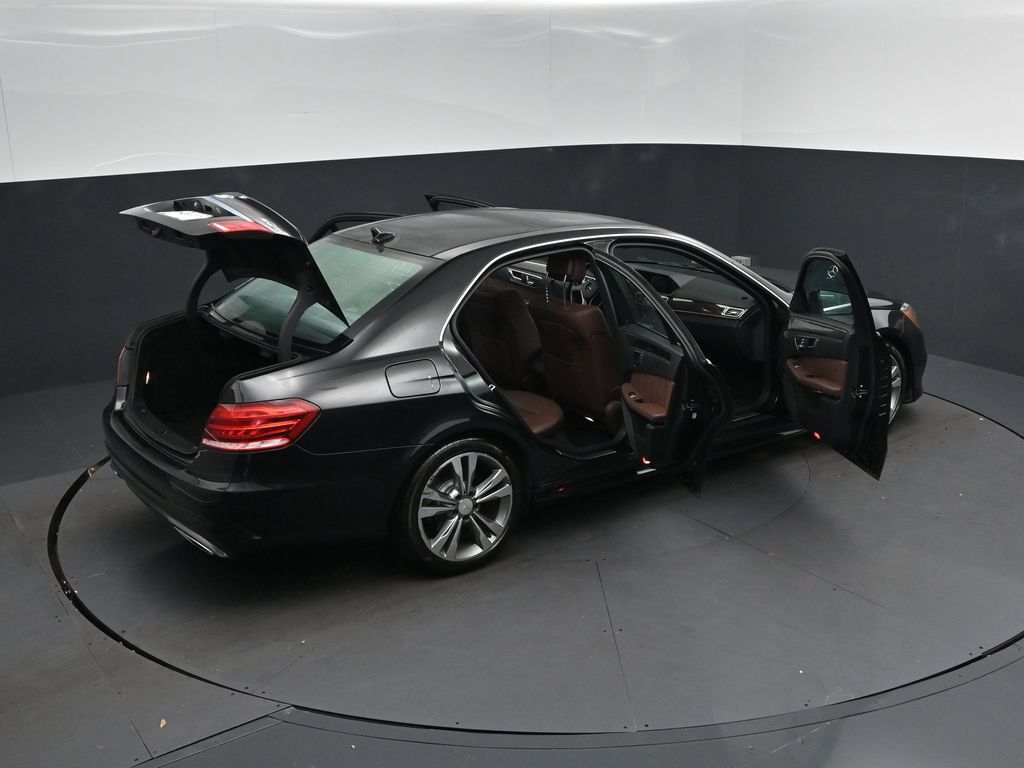 Used 2016 Mercedes-Benz E 350 4MATIC Sedan image 49