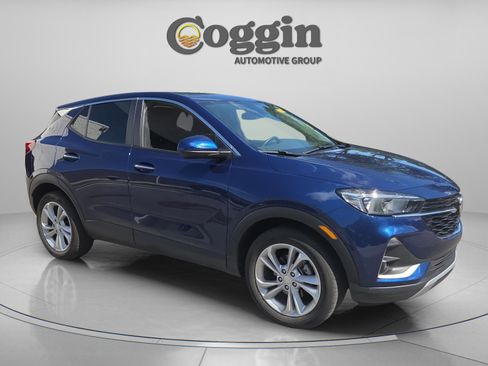 Used 2023 Buick Encore GX Preferred w/ Cold Weather Comfort Package FWD image 7