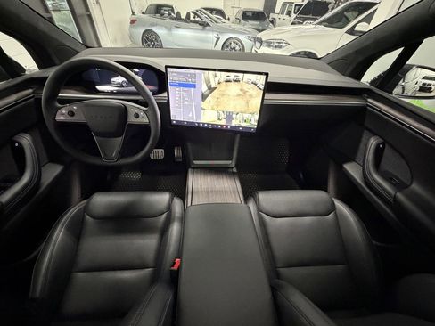 Used 2024 Tesla Model X AWD/4WD image 15