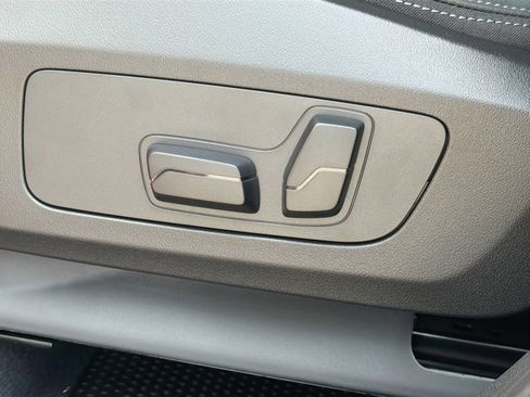 New 2026 BMW X1 xDrive28i w/ Technology Package image 25