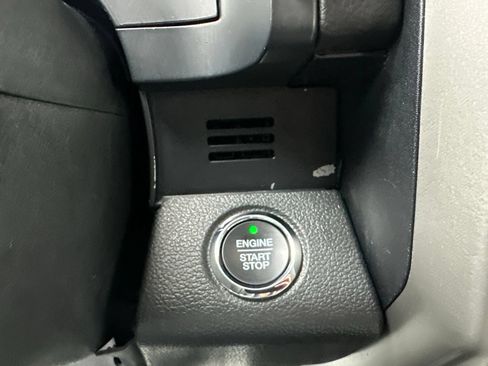 Used 2019 Ford F150 Lariat w/ Equipment Group 502A Luxury AWD/4WD image 57