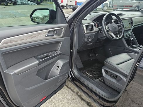 Used 2020 Volkswagen Atlas Cross Sport SE AWD/4WD image 17