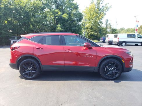 Used 2025 Chevrolet Blazer LT w/ LPO, Floor Liner Package FWD image 4