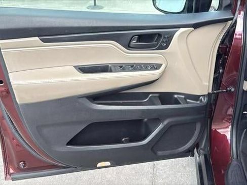Used 2018 Honda Odyssey EX-L image 13