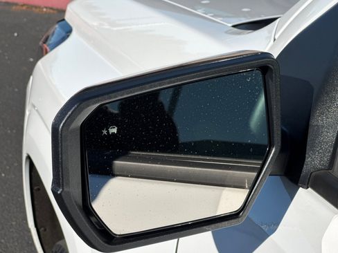 Used 2026 Chevrolet Colorado LT image 53