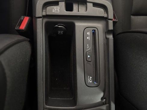 Used 2018 Jeep Grand Cherokee Overland AWD/4WD image 19