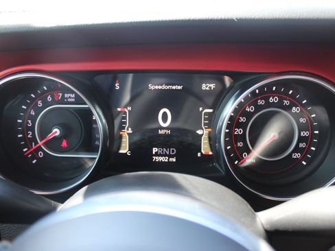 Used 2020 Jeep Gladiator Rubicon AWD/4WD image 34