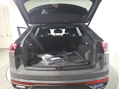New 2026 Volkswagen Atlas Cross Sport SE AWD/4WD image 21