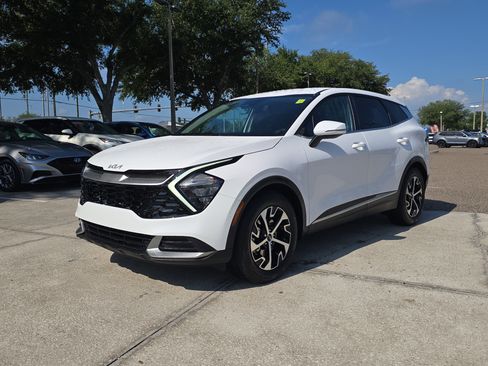 Certified 2023 Kia Sportage EX FWD image 4