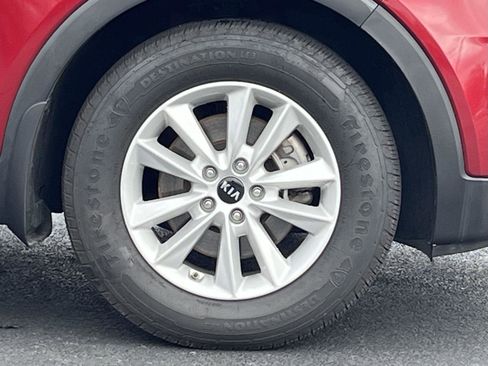 Used 2020 Kia Sorento LX FWD image 32