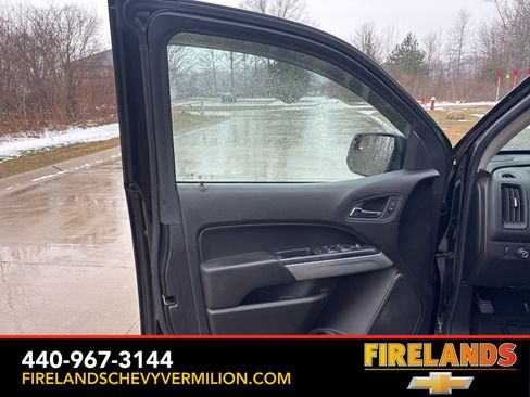 Used 2019 Chevrolet Colorado LT w/ LT Convenience Package image 9