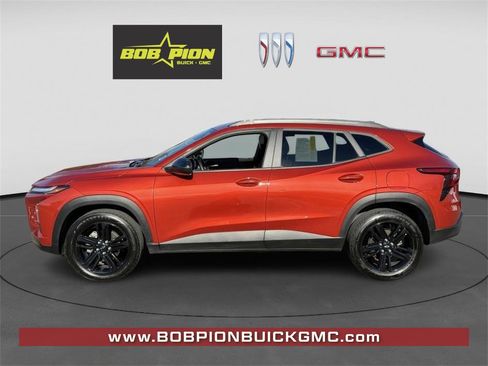 Certified 2024 Chevrolet Trax ACTIV w/ Sunroof Package image 3