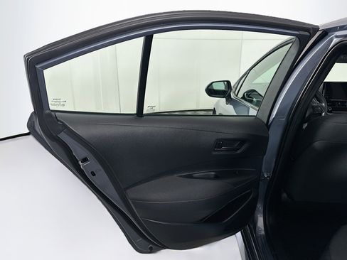 Used 2025 Toyota Corolla LE image 24