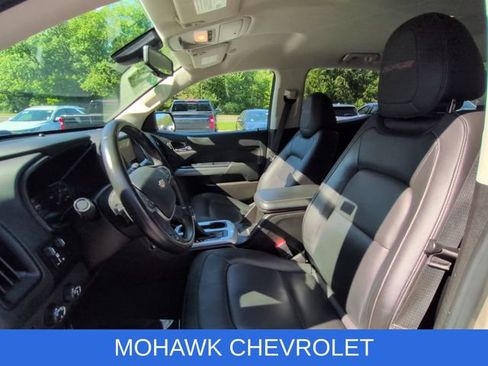Used 2022 Chevrolet Colorado ZR2 AWD/4WD image 18