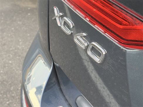 Used 2019 Audi Q8 Premium Plus image 8