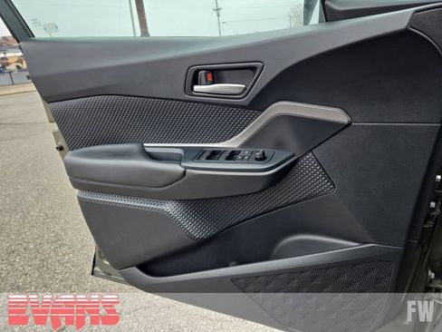 Used 2021 Toyota C-HR LE image 15