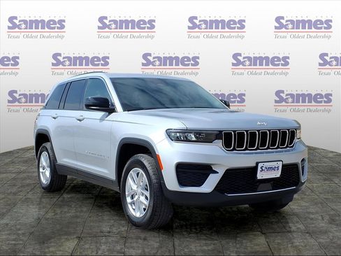 New 2025 Jeep Grand Cherokee Laredo X image 1
