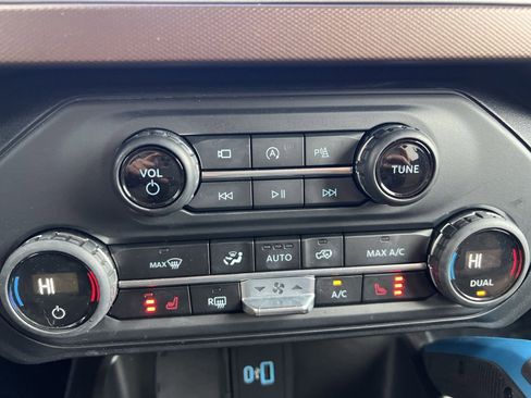 Used 2023 Ford Bronco Outer Banks image 21