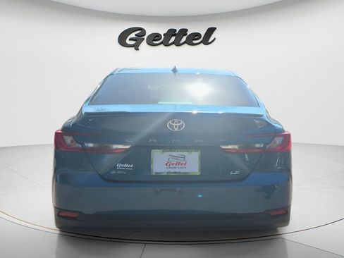 Used 2025 Toyota Camry LE w/ Convenience Package image 5