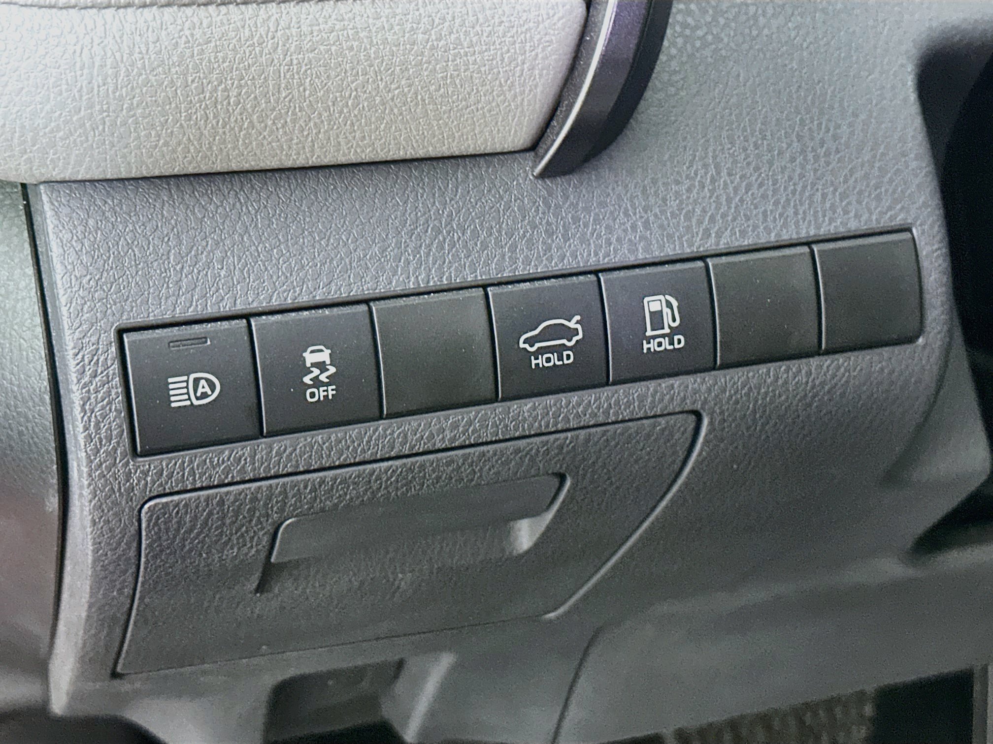 Used 2019 Toyota Camry SE w/ Carpet Mat Package FWD image 16