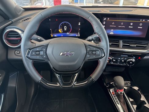 New 2026 Chevrolet Trax RS w/ Sunroof Package image 20