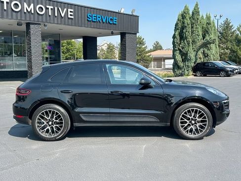 Used 2017 Porsche Macan AWD/4WD image 2