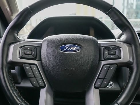 Used 2019 Ford Expedition Platinum image 25