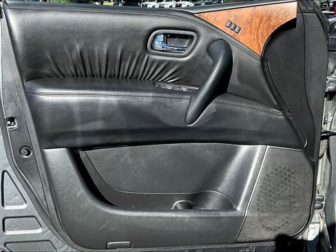 Used 2023 Nissan Armada SL image 21