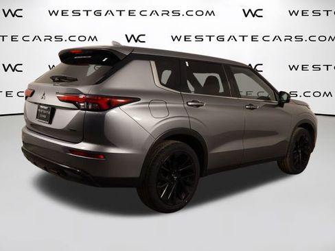 Used 2024 Mitsubishi Outlander SE Black Edition image 42