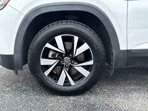 Used 2021 Volkswagen Atlas Cross Sport SE FWD image 9