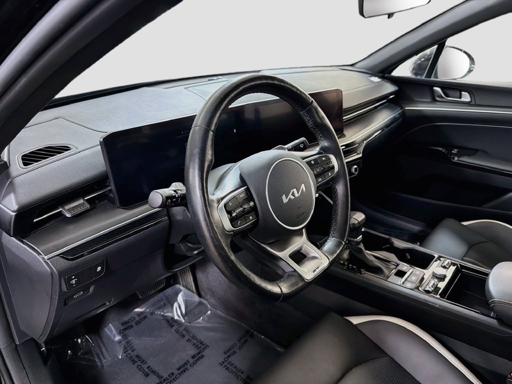 Used 2025 Kia K5 GT-Line AWD/4WD image 11