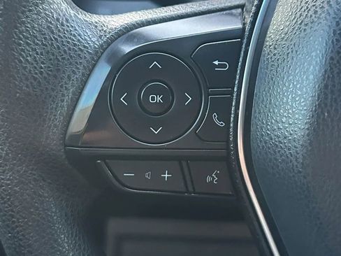 Used 2018 Toyota Camry LE FWD image 22
