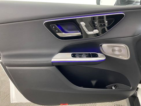 New 2026 Mercedes-Benz GLC 300 4MATIC image 11