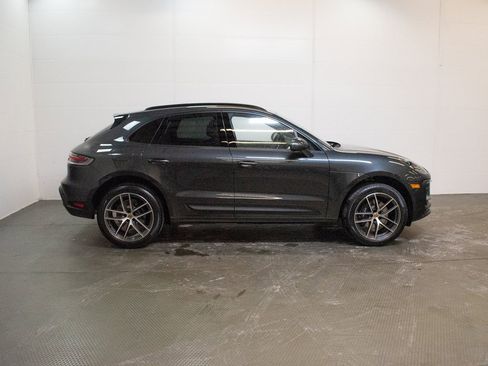 New 2026 Porsche Macan image 9