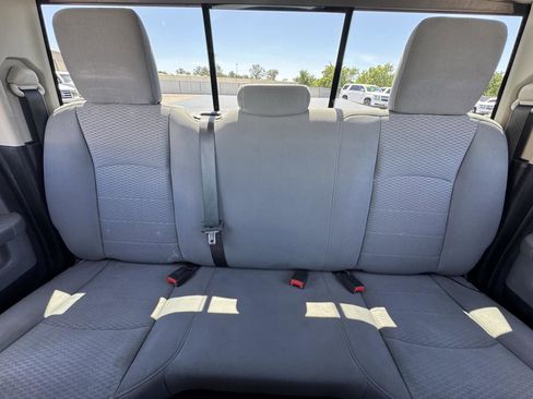 Used 2015 RAM 1500 Classic SLT RWD image 30