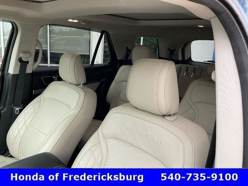 Used 2019 Ford Explorer Platinum AWD/4WD image 33