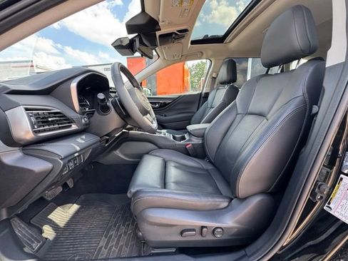 Used 2025 Subaru Outback Touring AWD/4WD image 10
