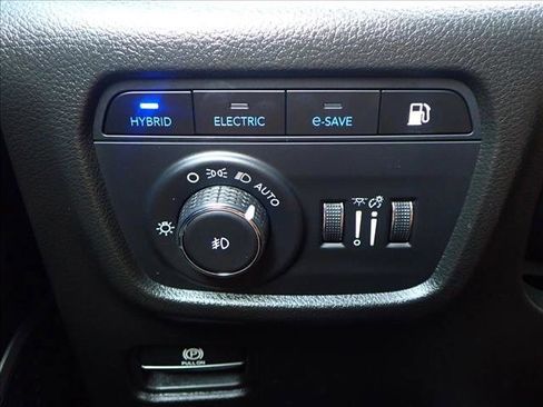 Used 2022 Jeep Grand Cherokee Trailhawk w/ Advanced Protech Group II image 25