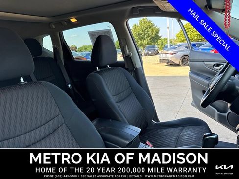 Used 2017 Nissan Rogue SV AWD/4WD image 45