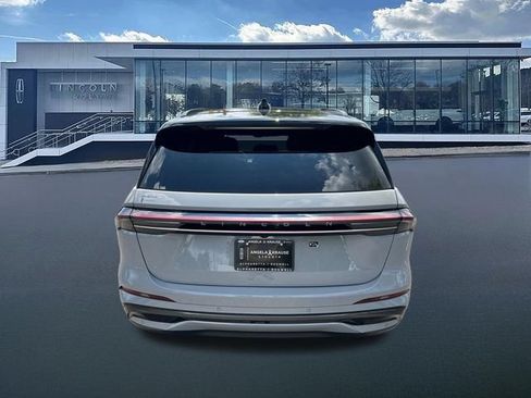 New 2026 Lincoln Nautilus Reserve w/ Jet Appearance Package AWD/4WD image 7