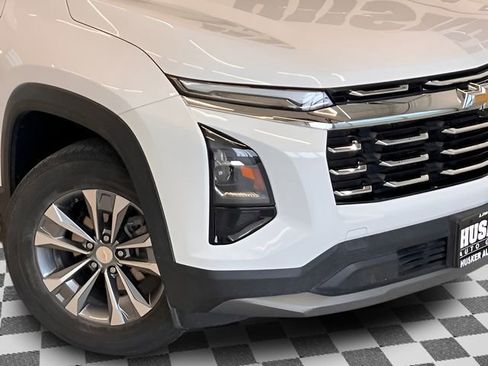 Used 2025 Chevrolet Equinox LT image 31