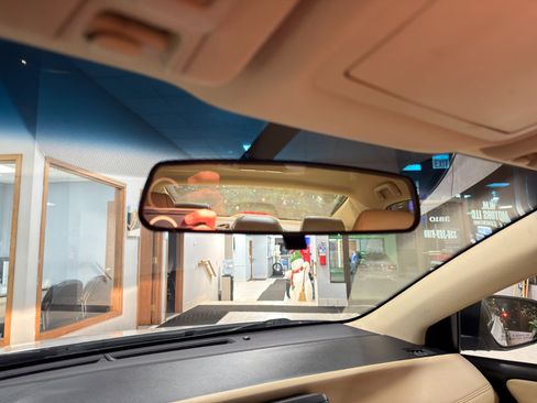 Used 2015 Toyota Avalon XLE image 52