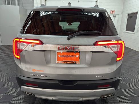 Used 2023 GMC Acadia SLT image 9