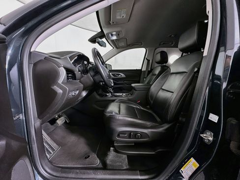 Used 2021 Chevrolet Traverse LT w/ LT Premium Package AWD/4WD image 13