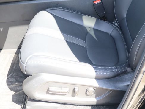 Used 2025 Honda Pilot EX-L image 14